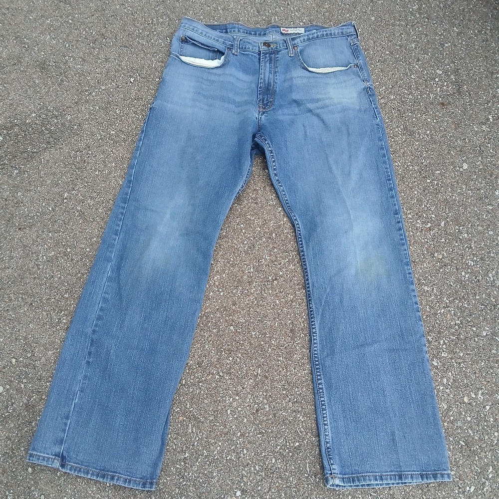 Wrangler Jeans Mens 34x30 Blue Relaxed Boot Fit Denim Medium Wash Stretch